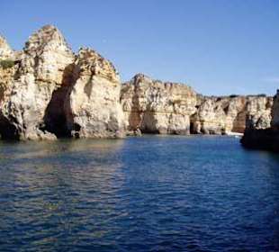 Felsenküste westlich vor Lagos