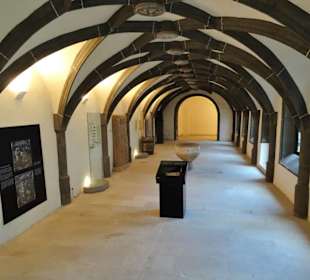 Ausstellung in den Kreuzgängen des Klosters