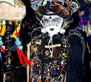 Kostüme-Masken-Show Venedig 2011