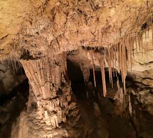 Tropfsteinhöhle – leider tropft es sehr wenig ):