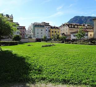 Rundgang durch den Kapuzinergarten Bozen