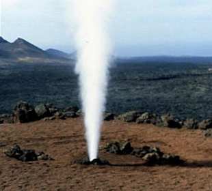Der Geysir in den Feuerbergen