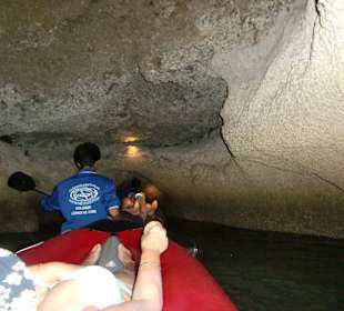 Fahrt mit dem Kanu durch die Grotte