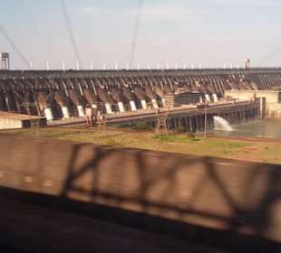 Itaipú Staudamm