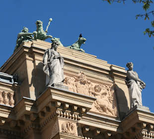 Wiesbaden: Blick zum Hessischen Staatstheater