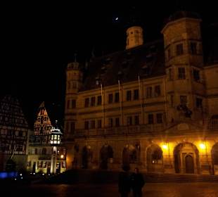 Rathaus von Rothenburg bei Nacht