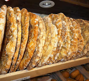 Schüttelbrot in der Südtiroler Bäckerei