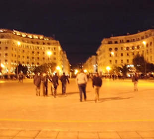 Blick abends vom Meeresufer aus