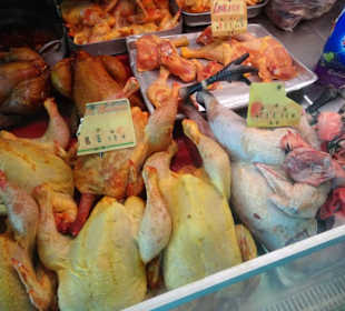 Rundgang über den Petit Marché von Saint-Denis