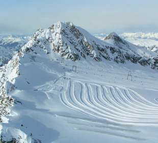 Skigebiet in den Bergen
