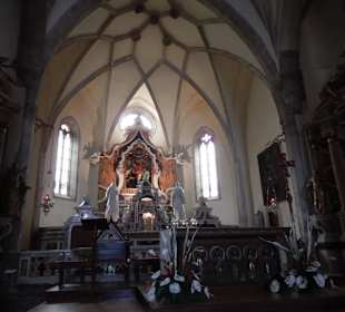 Sanzeno: Basilika 'Heiligtum der Märtyrer'