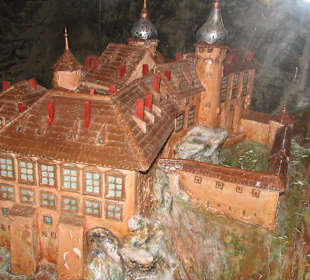 Zamek Wilcza Szczęka - OGRODZIENIEC