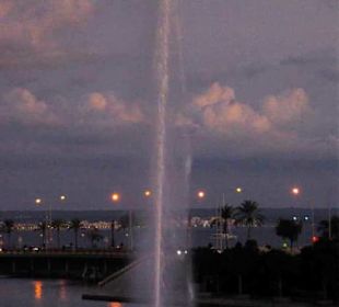Der Tolle Springbrunnen Kathedrale