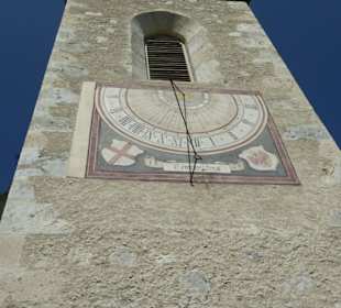 Kirche Maria unter den Linden - Sonnenuhr