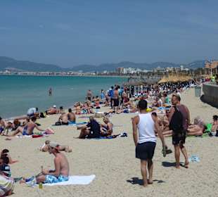 Der Strand im Hochbetrieb