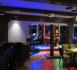 Pub Restaurant Piano