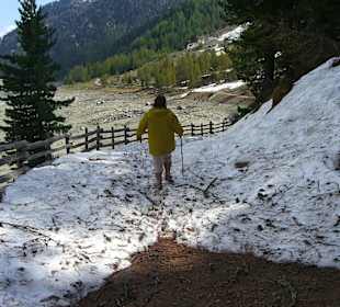 Im Martelltal am Stausee im Mai 2009