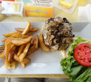 Mushroomburger & Fries