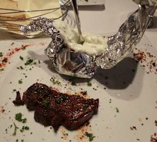 Rinderfilet und Folienkartoffel