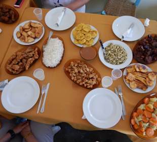 Mittagessen im Laufe Playita, der Hammer