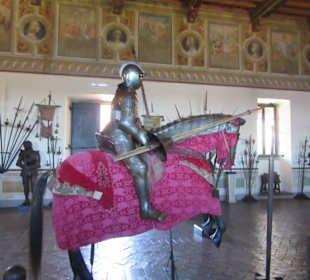 Alte Ritterrüstungen