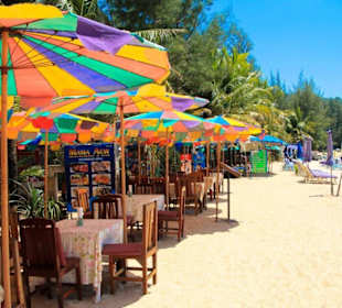 Lokale direkt am Strand