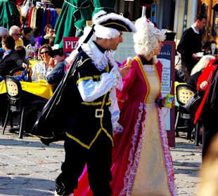 Kostüme-Masken-Show Venedig 2011