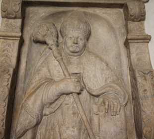 Epitaphe im Kreuzgang Kloster Neustift