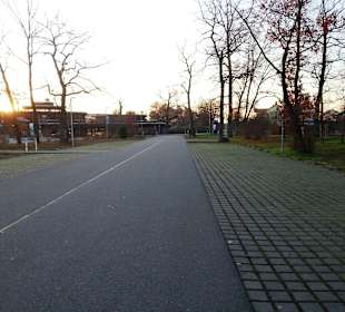 Gelände gesamt vorne