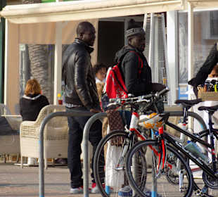Die nervenden "Helmuts" von der Playa, März 17 