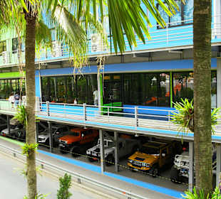 Autoshowroom von außen