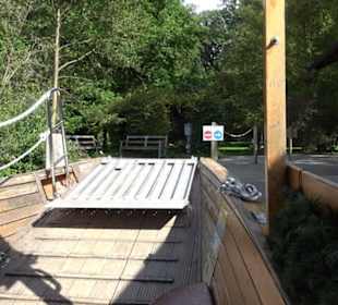 Schifffahrt zur Roseninsel