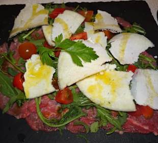Carpaccio vom Rind mit Pecorino
