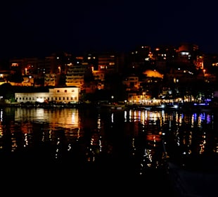 Kavala Alter Hafen bei Nacht