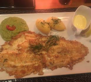 Restaurant Old Commercial Room