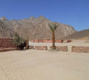 Beduinendorf in der Wüste