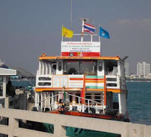 Schiff nach Koh Larn