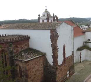 Blick von der Burg zur Kathedrale von Silves