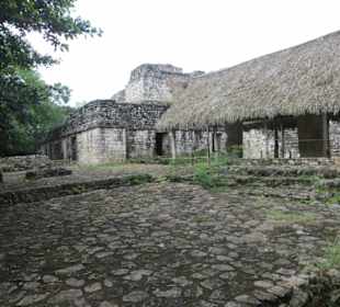 Ein Spaziergang auf dem Ruinen Gelände