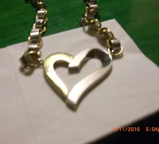 Halskette mit Herz
