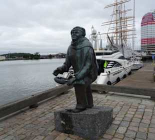 Statue Evert Taube