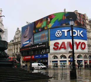 Picadilly Circus