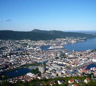 Fløyberg mit Sicht auf Bergen