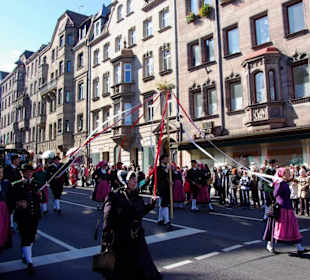 Volkstrachen Stadeln e.V.Erntedank m.Wasserrad