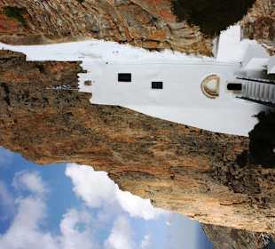 Das in den Fels gebaute Kloster