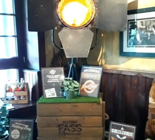 Restaurant Road Stop