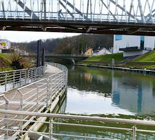 So sieht der Schwimmsteg aus