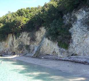 Kleiner Strand der Lagune