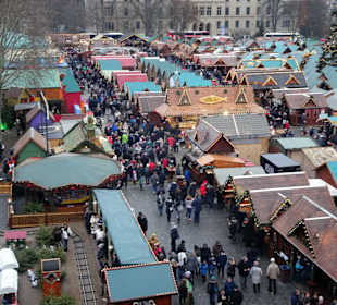 Der Weihnachtsmarkt Erfurt aus der Höhe gesehen