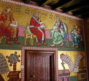 Wandbemalung und Mosaik